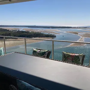 Waves Maroochy River Aparthotel